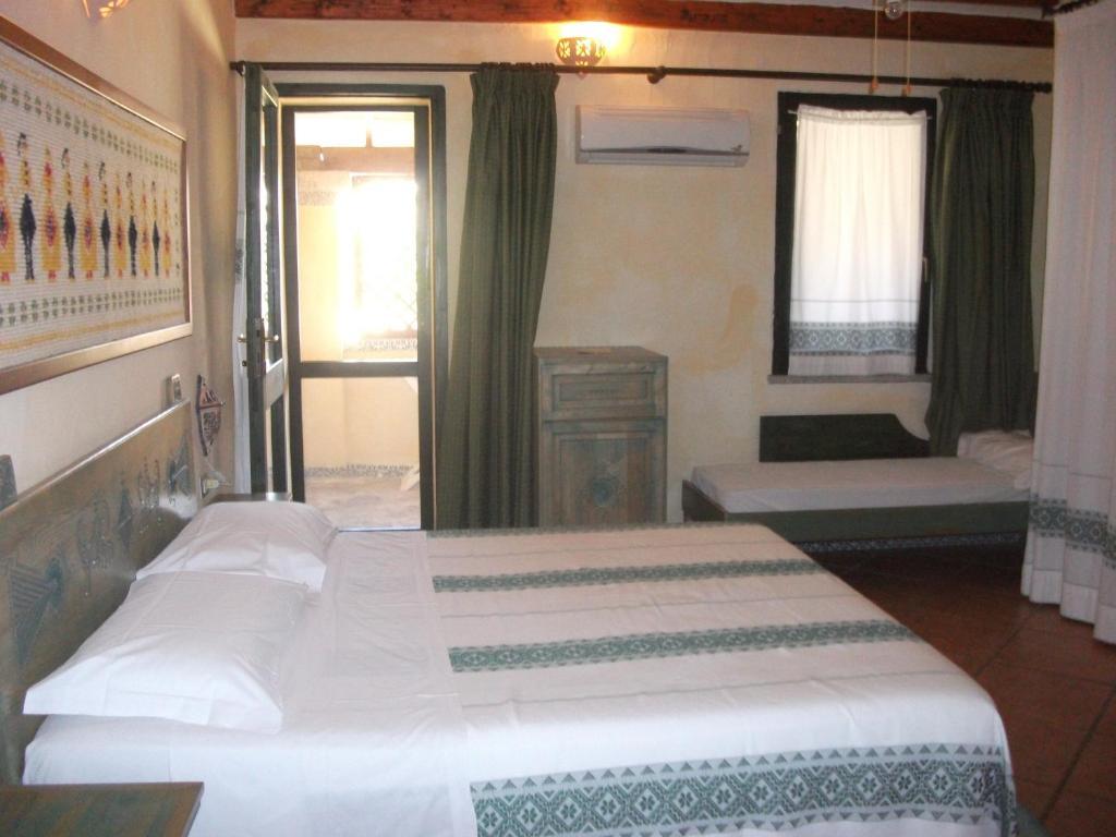 Hotel Fiore Di Maggio Villasimius Kamer foto