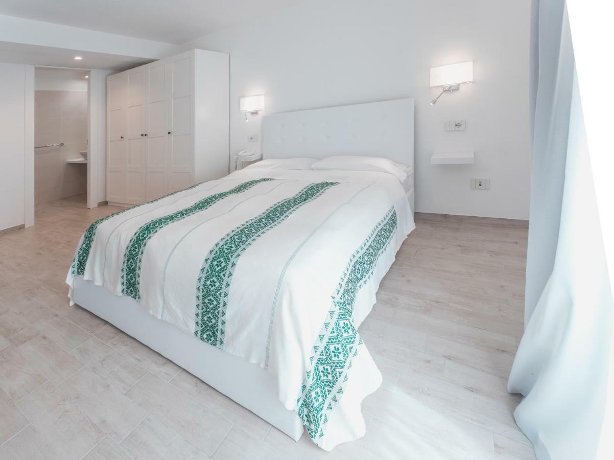 Hotel Fiore Di Maggio Villasimius Buitenkant foto